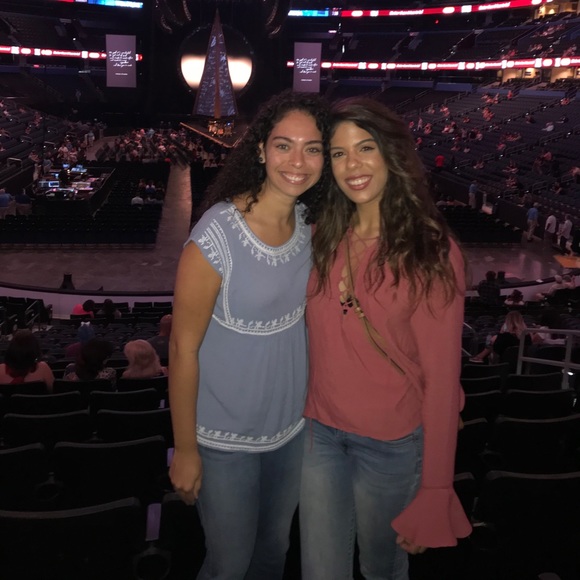 Meet your Posher, Bethany - Picture 5 of 8